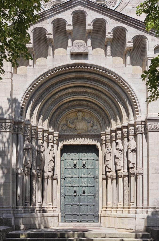 Hauptportal