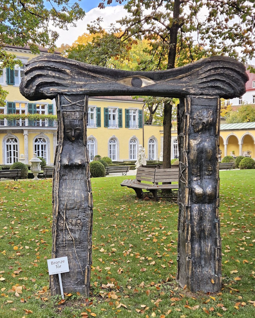 Antje Tesche-Mentzen: Bronzeportal