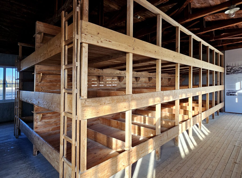 KZ Dachau Schlafsaal