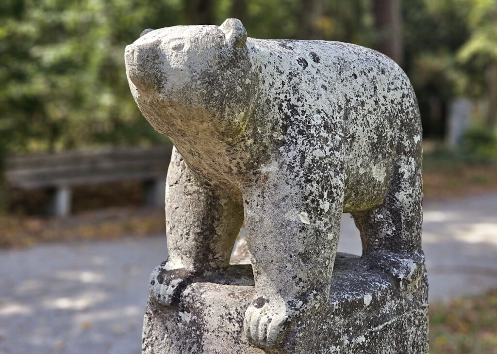 Brunnenfigur Waldfriedhof