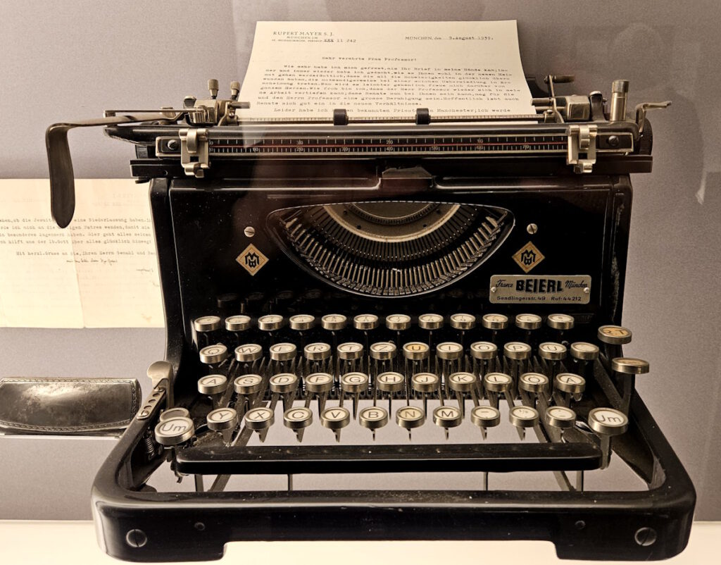 Pater Rupert Mayer Schreibmaschine