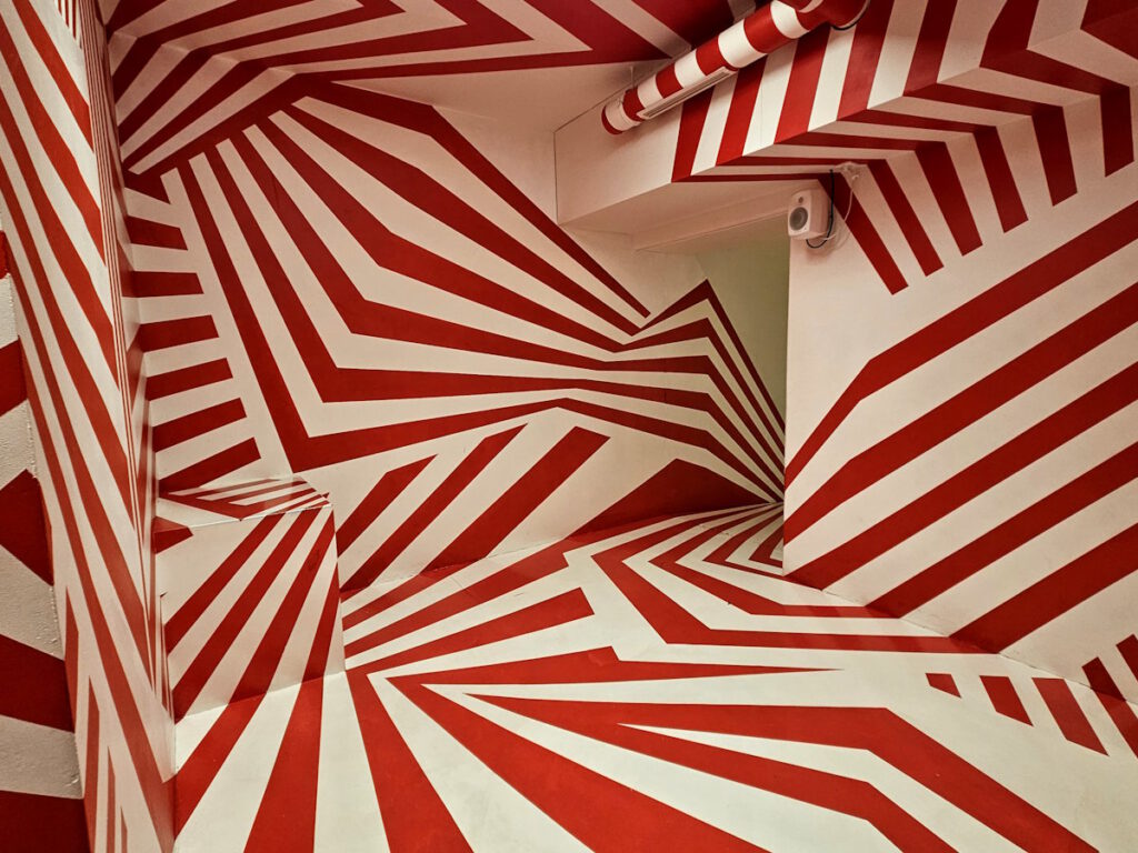 Wege durchs WOW-Museum