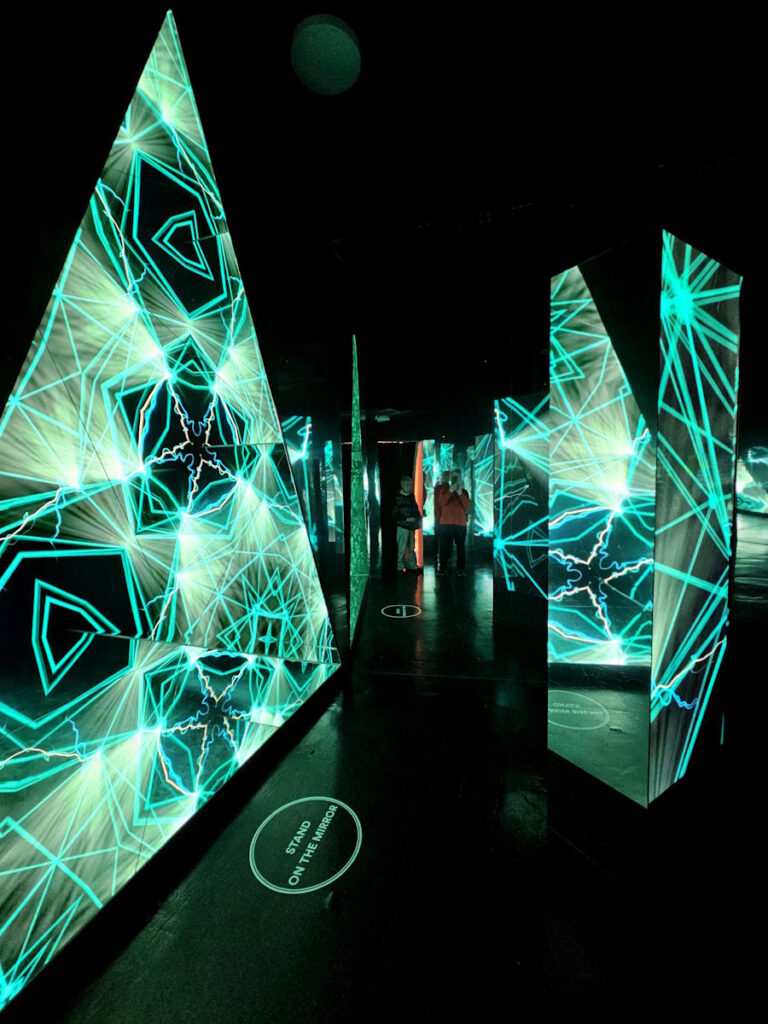 Wege durchs WOW-Museum