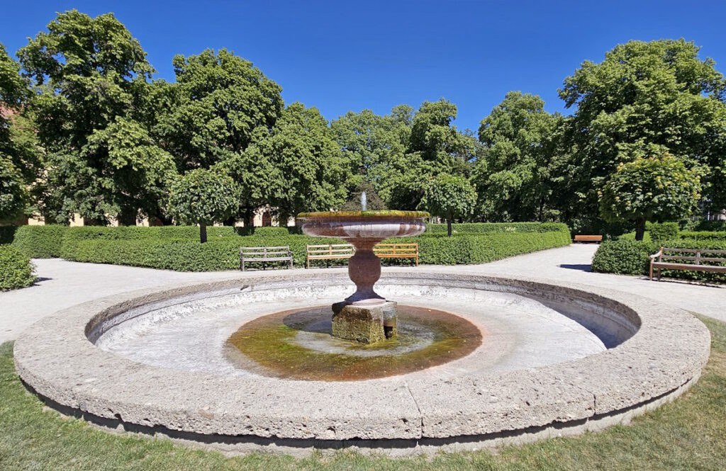 Schalenbrunnen Klenze Hofgarten