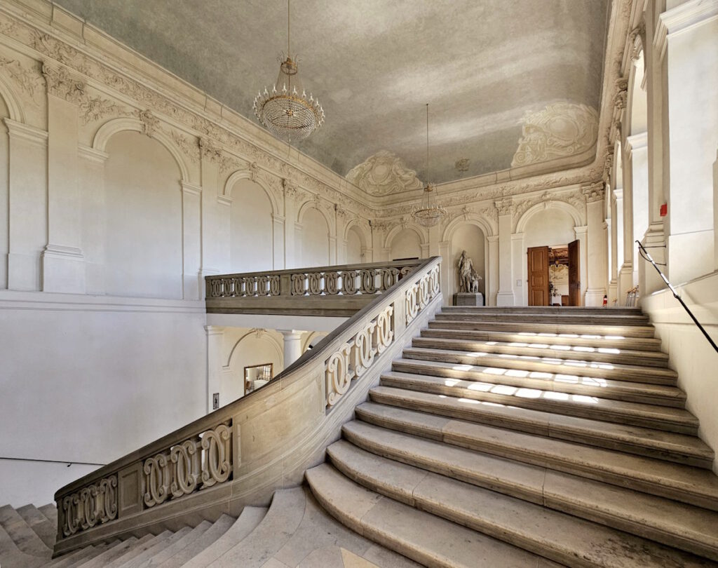 Treppenhaus im Schloss Dachau